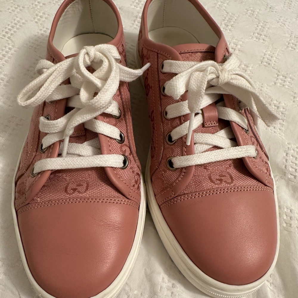 Gucci Women's Pink Sneakers